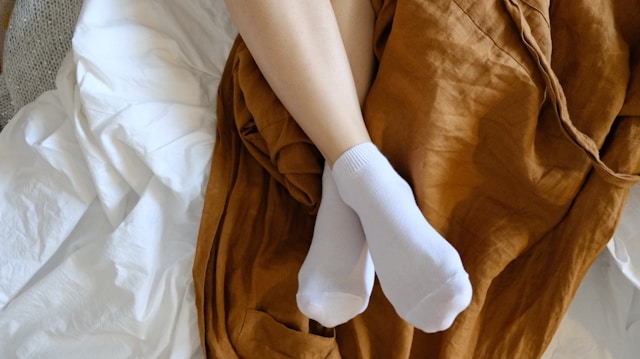 wearing socks while sleeping